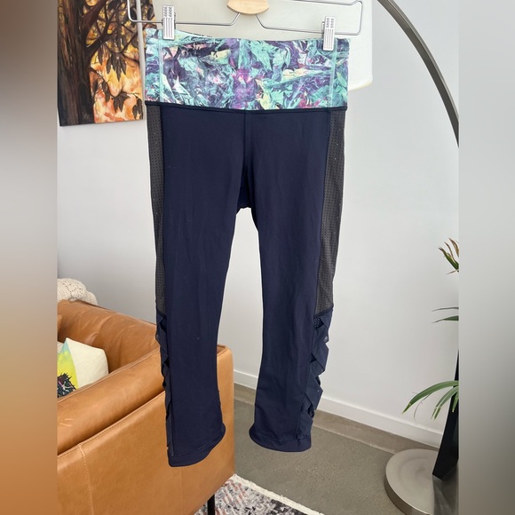 Lululemon Var-City Crop Tights - Picture 2 of 5